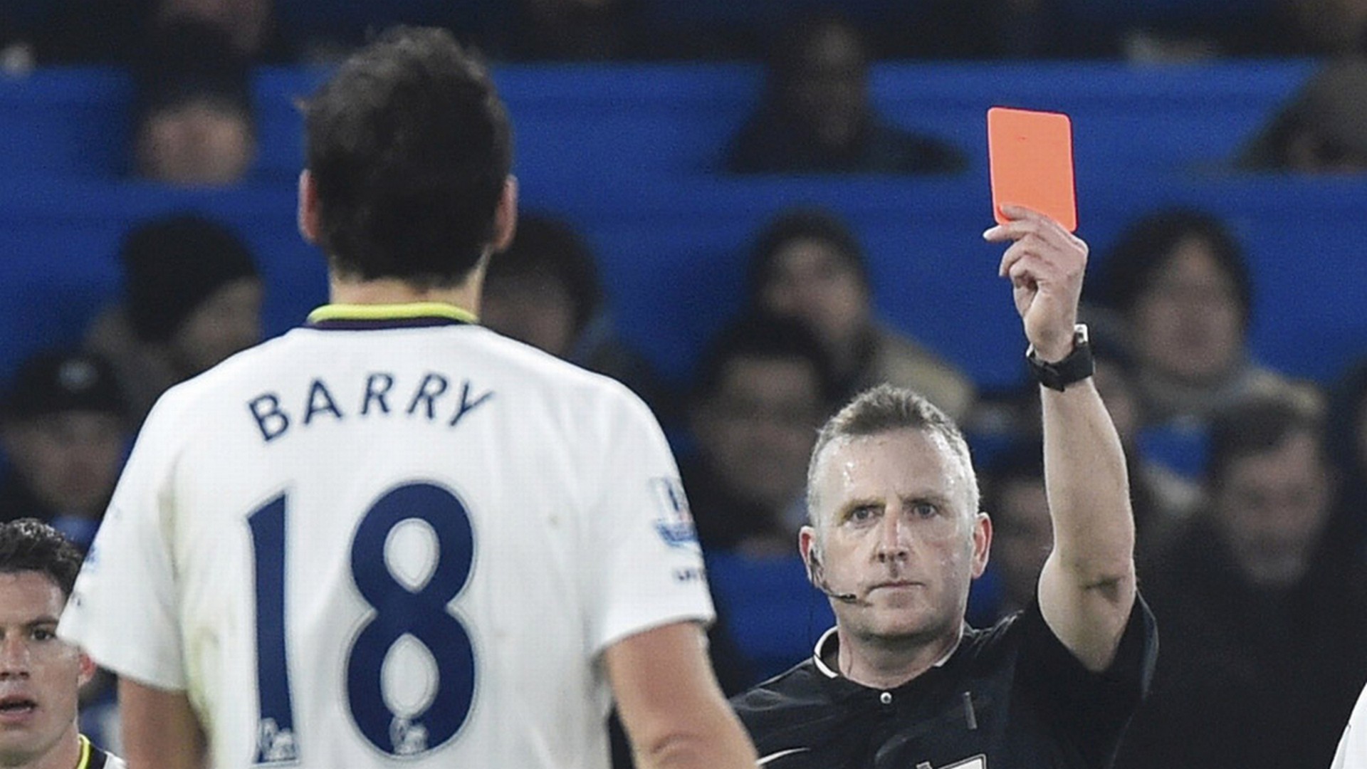 Gareth Barry – 6 Red Cards
